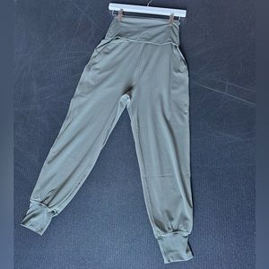 Lululemon Align Ribbed-Waist Jogger